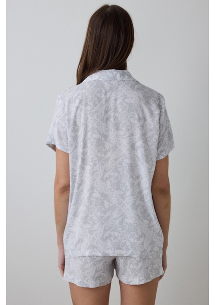 Açık Gri Roses Gömlek Yakalı Kısa Kollu Şortlu Pijama Takımı modelleri