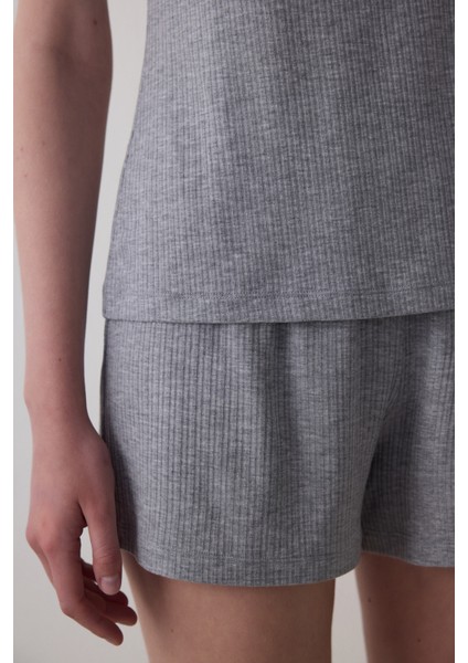 Gri Melanj Lilah Dantel Detaylı Ayarlanabilir Askılı Şortlu Pijama Takımı modelleri