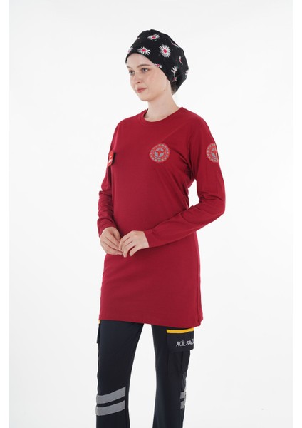 Bordo Sıfır Yaka Penye Tesettür Tunik, Rahat ve Şık Tarz Için Ideal Seçenektir.