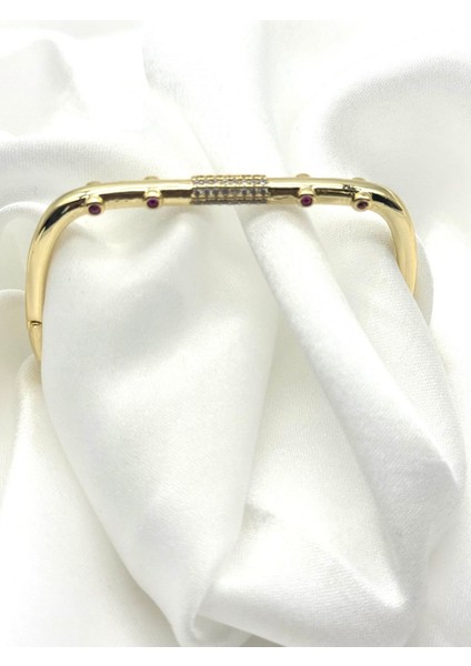 Paslanmaz Çelik Victorian Model Zirkon Taşlı Kadın Kelepçe Bileklik Gold Renk