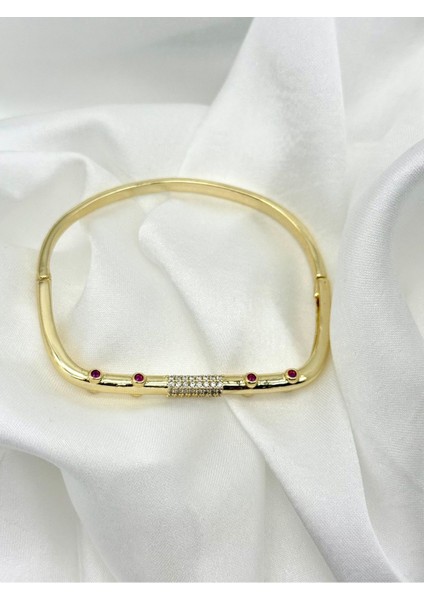 Paslanmaz Çelik Victorian Model Zirkon Taşlı Kadın Kelepçe Bileklik Gold Renk