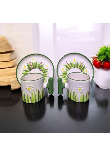 Çimen Desenli El Işlemeli 4 Parça 2 Kişilik Seramik Fincan Takımı