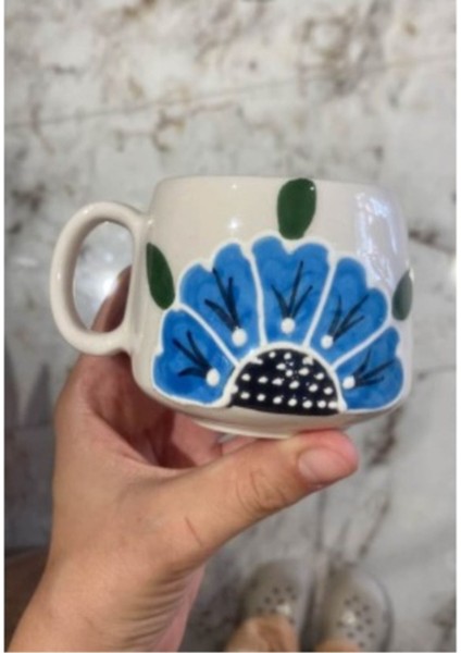 Bej Seramik Kupa, Şık ve Dayanıklı, Günlük Kullanım Için Mükemmel Seçim