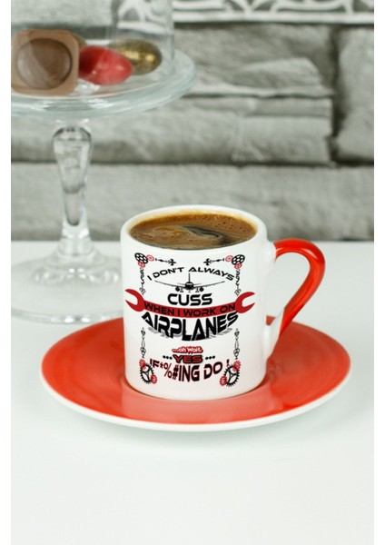 Kırmızı Türk Kahvesi Fincanı, Şık ve Güzel Tasarım ile Keyifli Anlar Için