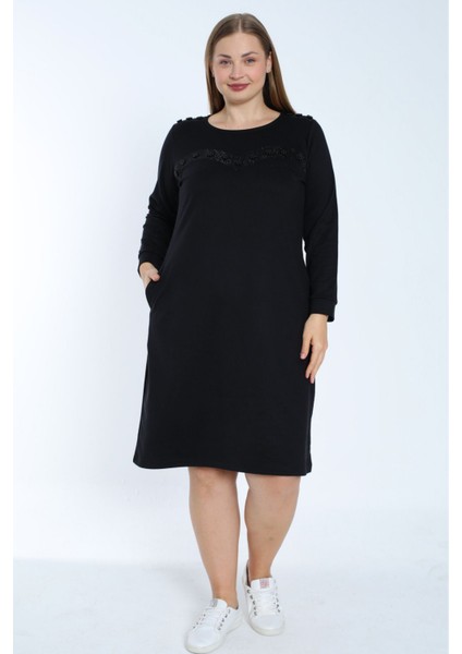 Kadın Siyah Büyük Beden Uzun Kollu Taş Detaylı Cepli Pamuklu Elbise