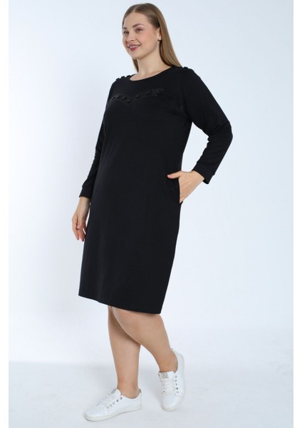 Kadın Siyah Büyük Beden Uzun Kollu Taş Detaylı Cepli Pamuklu Elbise fiyatları