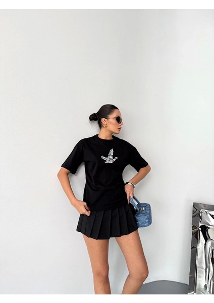 Kadın Yeni Sezon Rahat Konfor Modeli Baskılı Yarım Kollu Pamuklu 4 Mevsim Oversize T-Shirt fırsatları