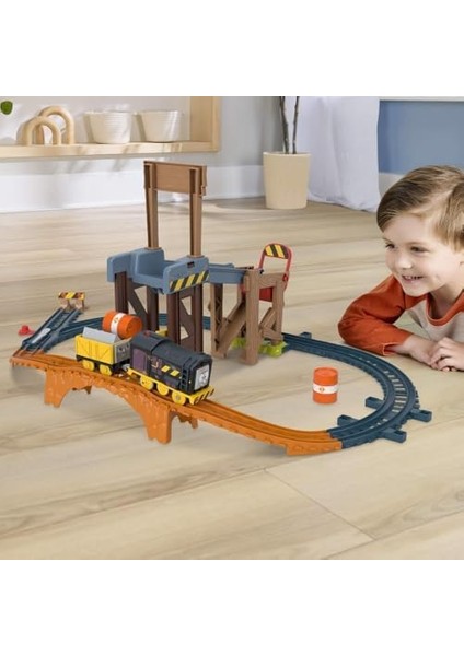 & Friends Fisher-Price Thomas ve Arkadaşları™ Diesel'in Inşaat Seti Thomas ve Arkadaşları Diesel'in Inşaat Seti Motorlu Oyuncak Tren, Ray ve Yükler JBW20 fiyatları
