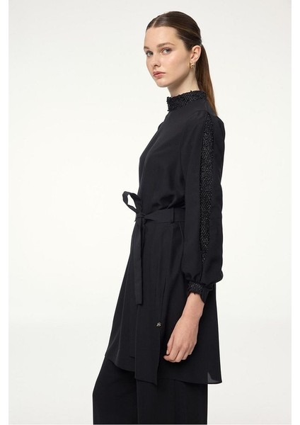 Yaka ve Kol Taş Detaylı Kuşaklı Siyah Tunik T-1551 fırsatları