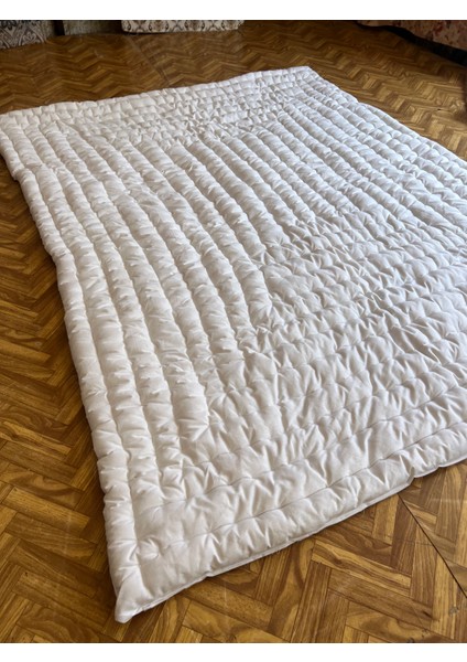 Home Çift Kişilik El Yapımı El Sırıması Doğal Yün Yorgan 5 kg Ağırlığındadır