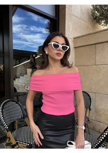 Madonna Yaka Sıfır Kol Bluz Pembe