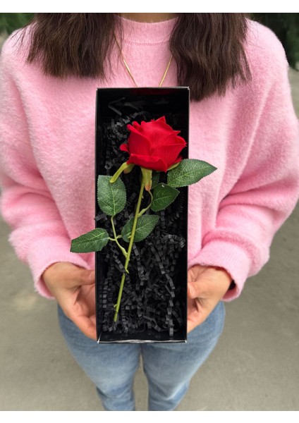 Romantik Hediye Siyah Kutuda Kırmızı Kadife Gül Sevgiliye Cicek Sevgiliye Ozel Sevgiliye Hediye fırsatları