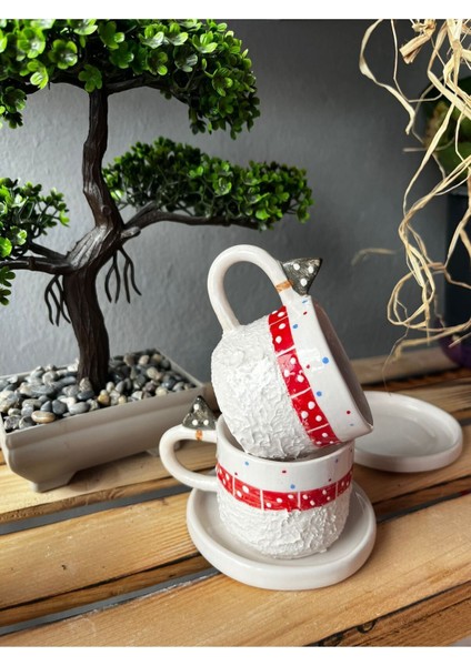 Yılbaşı Temalı Kahverengi Fincan, Çam Kulplu, Yeni Yıl Kutlaması Için Ideal modelleri