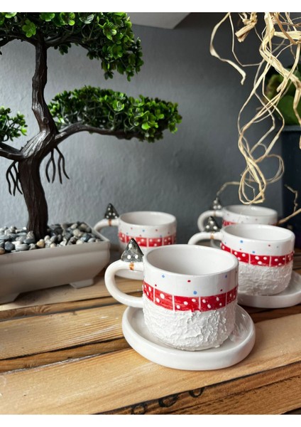 Yılbaşı Temalı Kahverengi Fincan, Çam Kulplu, Yeni Yıl Kutlaması Için Ideal fırsatları