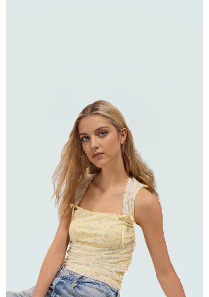 Basic Crop Bluz Örme Tül Kumaş Kare Yaka Günlük Stil Modern Konforlu Kesim Seçkin Malzeme fiyatları