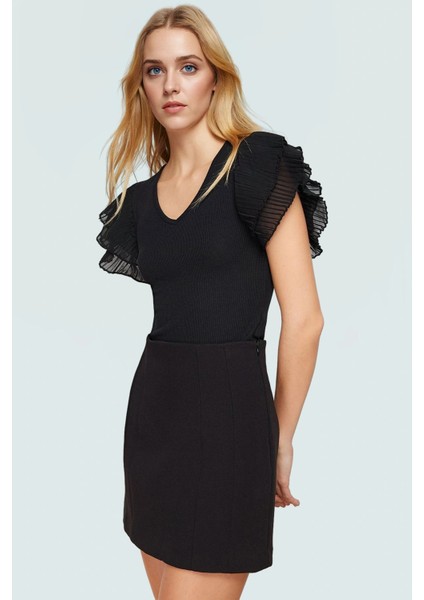 Polyester Örme Bluz Fitted V Yaka Tül Detaylı Kollar Design Koleksiyonu Trend Tasarım fiyatları