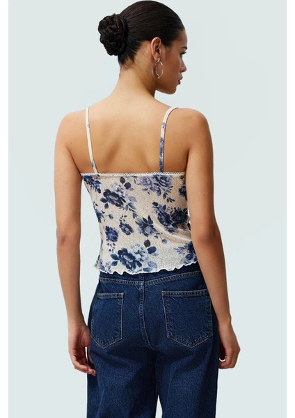 Çiçekli Crop Bluz Polyester Örme Kumaş Kalp Yaka Ince Askılı Yazlık Zarifane Tasarım modelleri