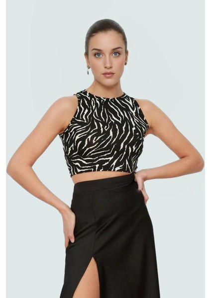 Halter Yaka Animal Desenli Crop Bluz Örme Kumaş Rahat Yazlık Kıyafet Günlük Kullanım Için modelleri
