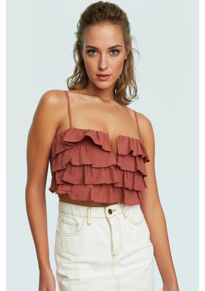 Kolsuz Flamlı Pamuk Bluz V Yaka Fırfır Detaylı Regular Kalıp Yazlık Crop Kaliteli Işçilik