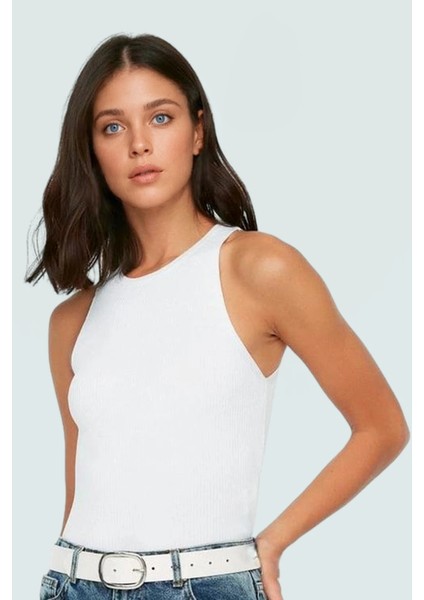 Şık Viskoz Bluz Fitted Bisiklet Yaka Kolsuz Yaz Koleksiyonu Günlük Kullanım Rahat ve fiyatları