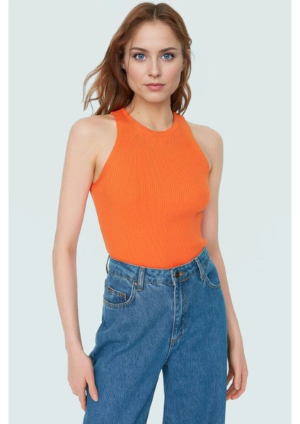 Şık Viskoz Bluz Fitted Bisiklet Yaka Kolsuz Yaz Koleksiyonu Günlük Kullanım Rahat ve fiyatları