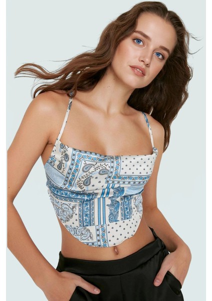 Yazlık Kadın Crop Bluz Şal Desenli Degaje Yaka Dokuma Kumaş Sırtı Bağlamalı Uzun Ömürlü