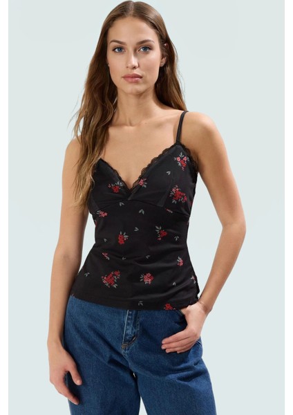 Fitted V Yaka Örme Bluz Şık ve Rahat Yazlık Tasarım Mükemmel Uyum Premium Kalite