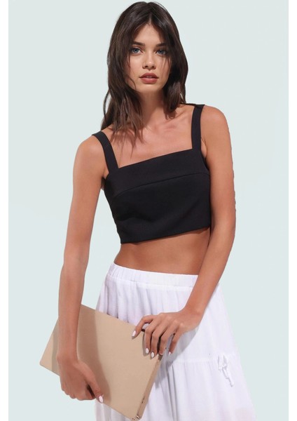 Basic Crop Bluz 87% Polyester 13% Elastan Yazlık Rahat Kaliteli Işçilik Seçkin Malzeme
