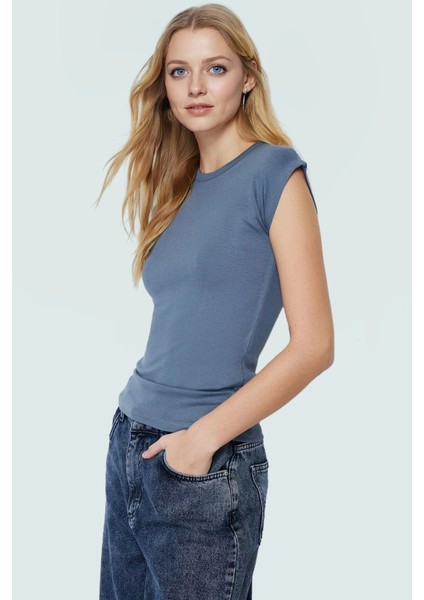 Rahat Kesim Bluz Bisiklet Yaka Viskoz Ribana Kumaş Günlük Stil Trend Tasarım ve Şık modelleri
