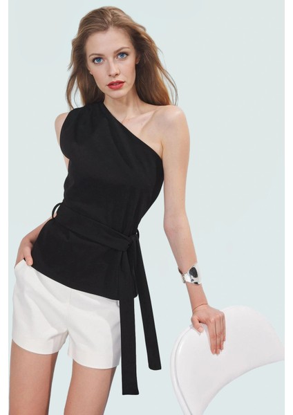 Basic Fitted Scuba Krep Bluz Asimetrik Yaka ve Kuşak Detay Dayanıklı Malzeme Trend Tasarım