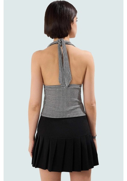 Rahat ve Şık Kareli Boyundan Bağlamalı Bluz Örme Kumaş Yazlık Görünüm Premium Kalite modelleri