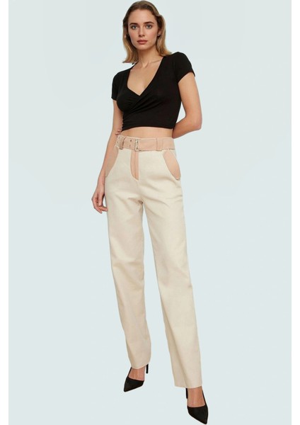 Kısa Kollu Crop Bluz V Yaka Fitted Kalıp Viskoz Kumaş Uzun Ömürlü Dayanıklı Malzeme