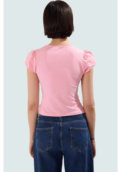 Fitted Vücuda Oturan Pamuklu Bluz V Yaka Düğmeli Kısa Kollu Yazlık Modern Stil Trend Tasarım fırsatları
