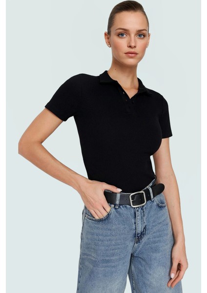 Şık Pamuklu Kaşkorse Örme Bluz Fitted Kalıp Kısa Kol Seçkin Malzeme Trend Tasarım