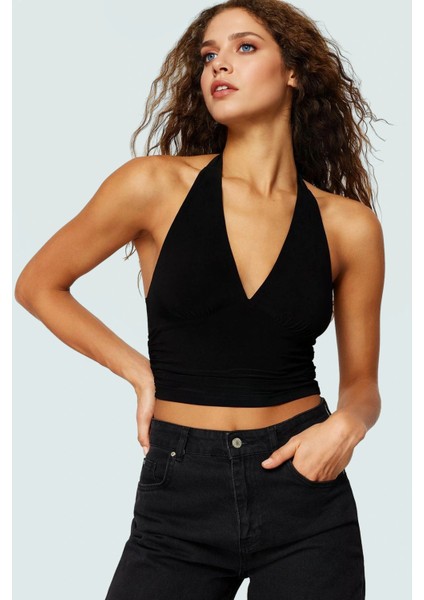 Yazlık Crop Bluz Boyundan Bağlamalı Vücuda Oturan Esnek Örme Premium Kalite Kaliteli Işçilik fiyatları