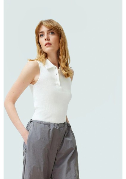 Pamuklu Örme Bluz Kolsuz Fitted Renk Yazlık Polo Yaka Şık Görünüm Dayanıklı Malzeme modelleri