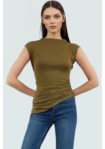 Dik Yaka Fitted Örme Bluz Regular Boy Asimetrik Kesim Mükemmel Uyum Özel Tasarım