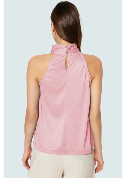 Kadın Yazlık Bluz Halter Yaka Pilise Dokuma Regular Kalıp Polyester Kumaş fırsatları