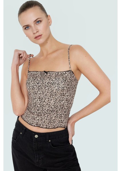 Basic Crop Bluz Leopar Desenli Poliamid Örme Rahat Premium Kalite Seçkin Malzeme Zarifane Tasarım fiyatları