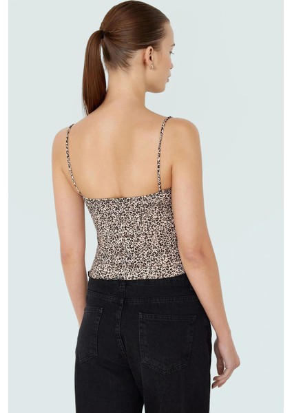 Basic Crop Bluz Leopar Desenli Poliamid Örme Rahat Premium Kalite Seçkin Malzeme Zarifane Tasarım fırsatları