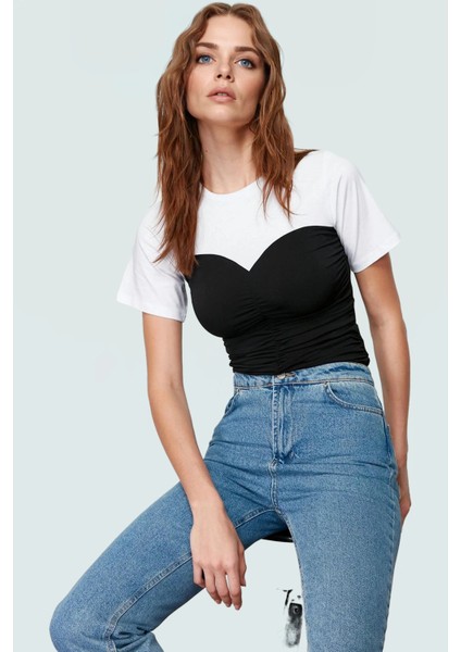 Renk Bloklu Bisiklet Yaka Kısa Kollu Fitted Pamuk Bluz Sandy Dokuma Casual Özenle Seçilmiş