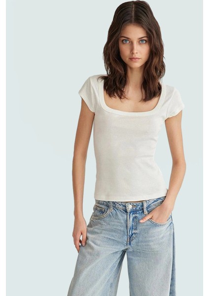 Yazlık Kısa Kollu Bluz Kare Yaka Fitted %100 Pamuk Profesyonel Görünüm Günlük Kullanım Için fiyatları