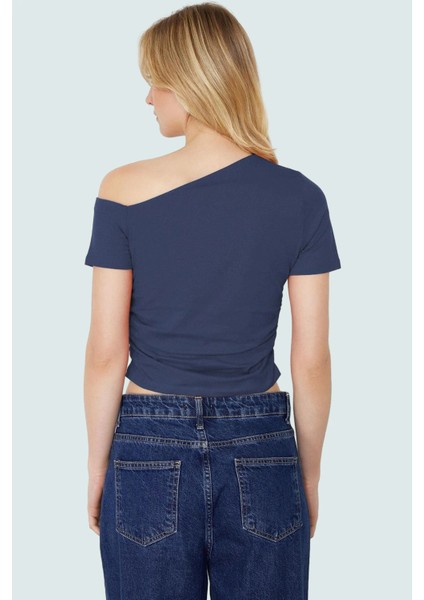 Asimetrik Yaka Basic Crop Bluz Örme Pamuklu Kumaş Yazlık Günlük Kombin Trend Tasarım modelleri