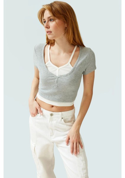 Çıtçıtlı Kısa Bluz Polyester Kaşkorse Örme Günlük Stil Rahat Kullanım Şık Görünüm fiyatları