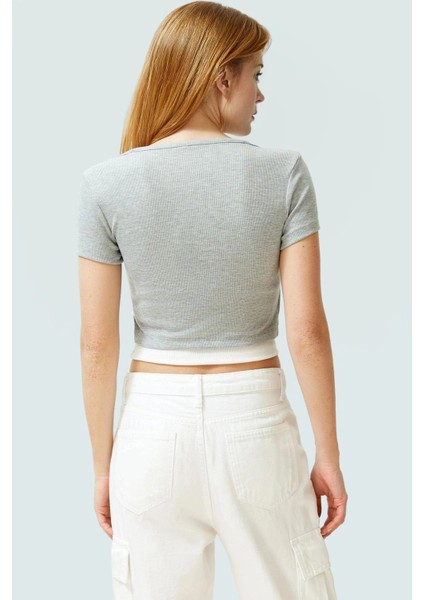 Çıtçıtlı Kısa Bluz Polyester Kaşkorse Örme Günlük Stil Rahat Kullanım Şık Görünüm fırsatları