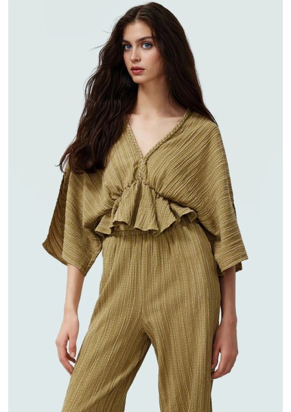 Dokuma Crinkle Bluz V Yaka Keten Karışımlı Yazlık Şıklık Rahat Kullanım Profesyonel Görünüm