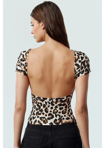 Çok Leopar Desenli Örme Fitted Crop Bluz Sırt Detaylı Rahat Yazlık Özel Tasarım modelleri