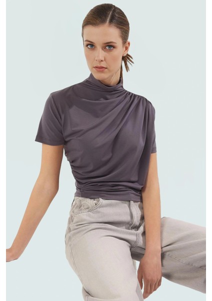 Yazlık Kısa Kollu Bluz Esnek Örme Dik Yaka Fitted Kalıp Mükemmel Uyum Trend Tasarım fiyatları