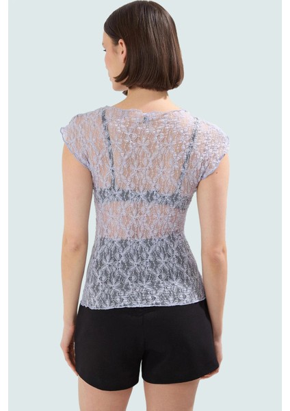 Rahat ve Şık Dantelli Örme Bluz Yaz Günleri Için Ideal Seçim Modern Stil Özel Tasarım modelleri