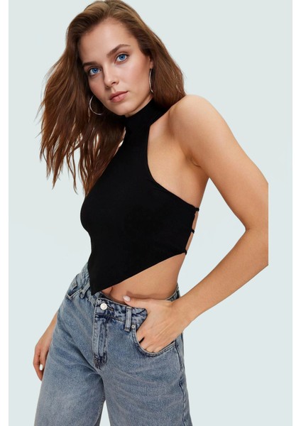 Sırt Detaylı Örme Bluz Dik Yaka Super Crop Polyester Karışımlı Premium Kalite Trend Tasarım